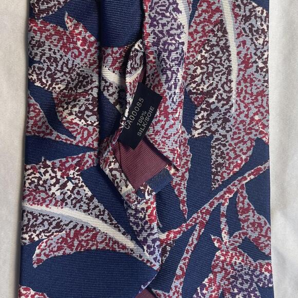 Vintage 80s Pierre Cardin 100% Silk Abstract Tie - Picture 3 of 3